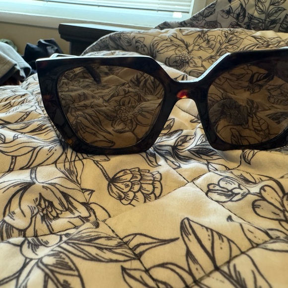 Red Prada glasses. Yes they are real. - Picture 4 of 6